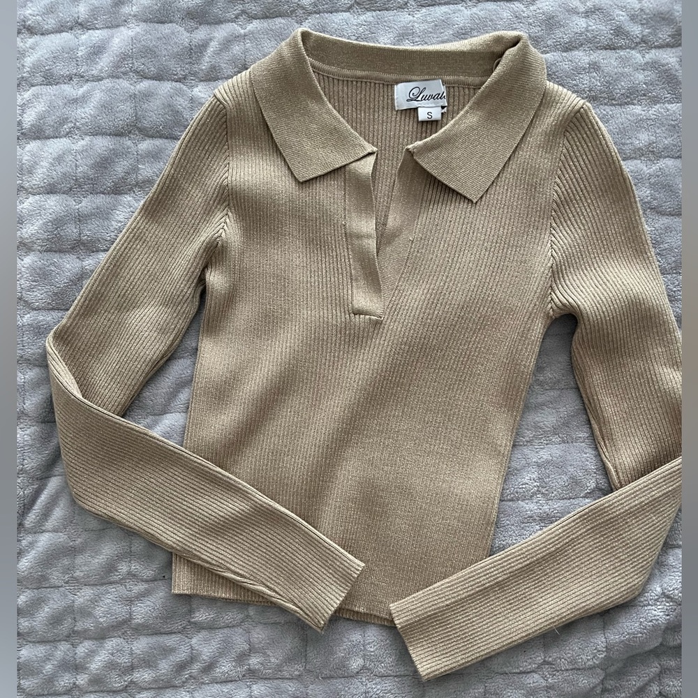 Metallic Gold stretch ribbed sweater size small